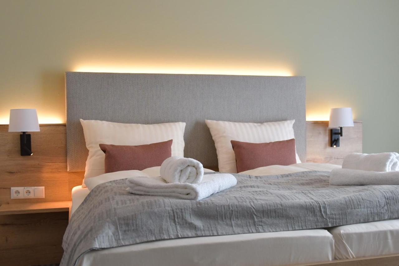 Landhaus Hamester - Hotel & Restaurant Basthorst  Zewnętrze zdjęcie